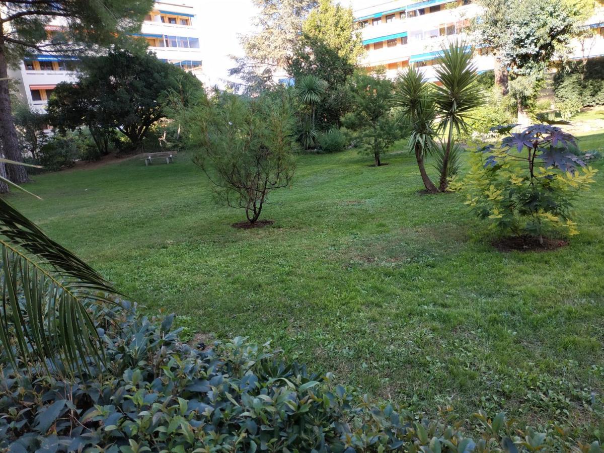 Charmant Appartement A 350M De La Plage Et Du Port Fréjus المظهر الخارجي الصورة